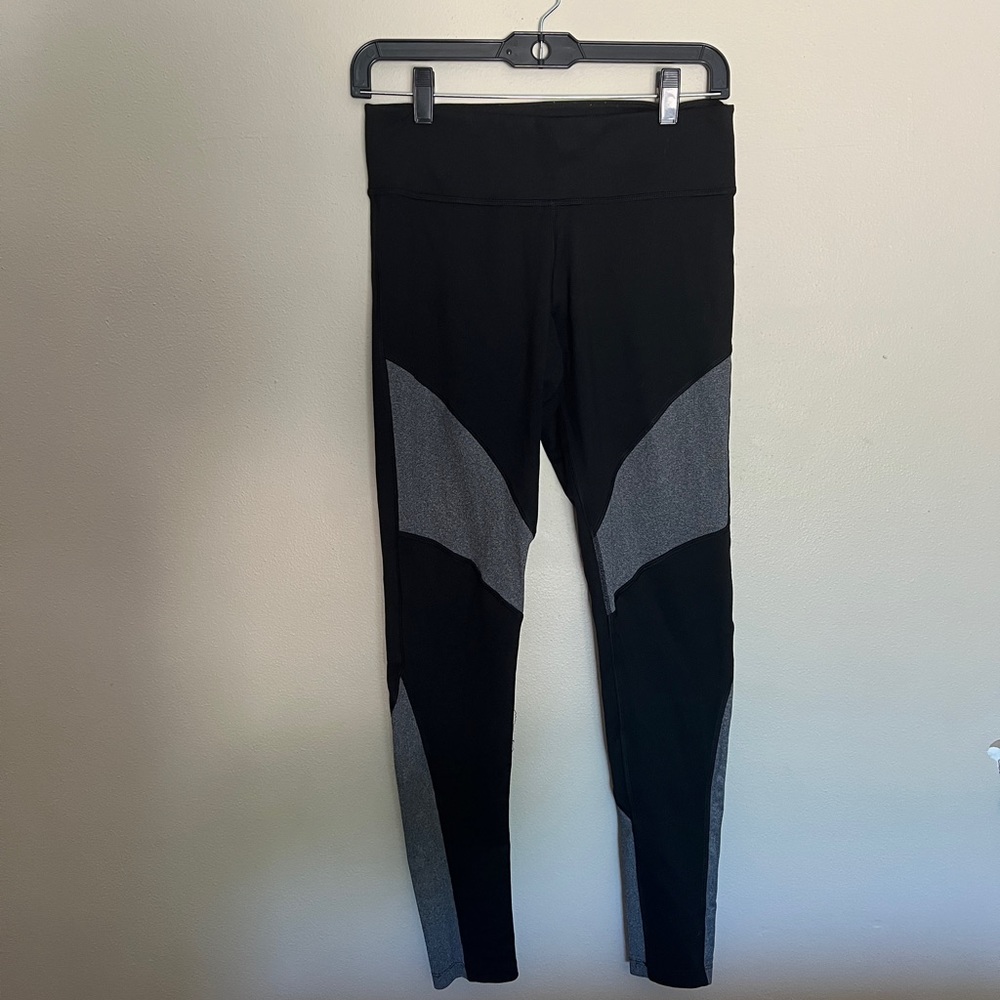 PINK Victoria’s Secret Leggings